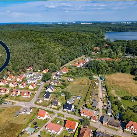 Dom wakacyjny Waldsiedlung Dhh Waldhaus 5 *