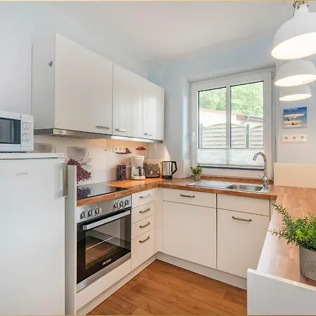 Dom wakacyjny Waldsiedlung Dhh Waldhaus 5 *